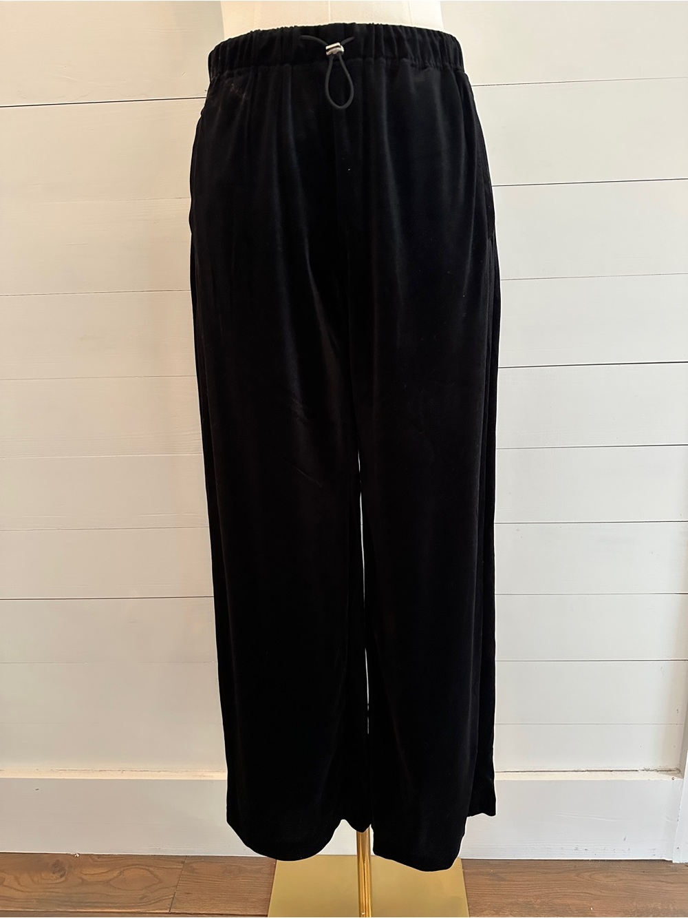 Zara Black Wide-Leg Velvet Drawstring Pants